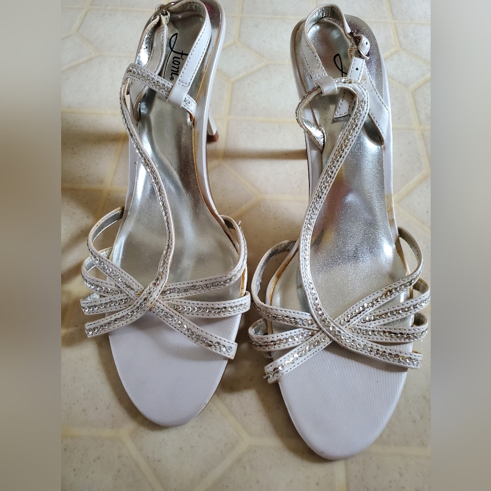 Fioni Silver Strappy Heels